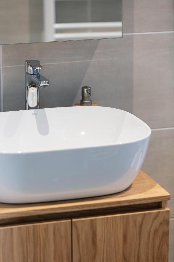 Greek Sky - New Modern Apartment With Shared Pool ตาวโรไนติส ภายนอก รูปภาพ
