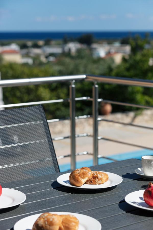 Greek Sky - New Modern Apartment With Shared Pool ตาวโรไนติส ภายนอก รูปภาพ