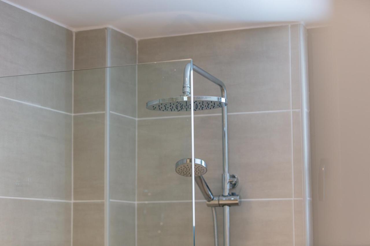 Greek Sky - New Modern Apartment With Shared Pool ตาวโรไนติส ภายนอก รูปภาพ